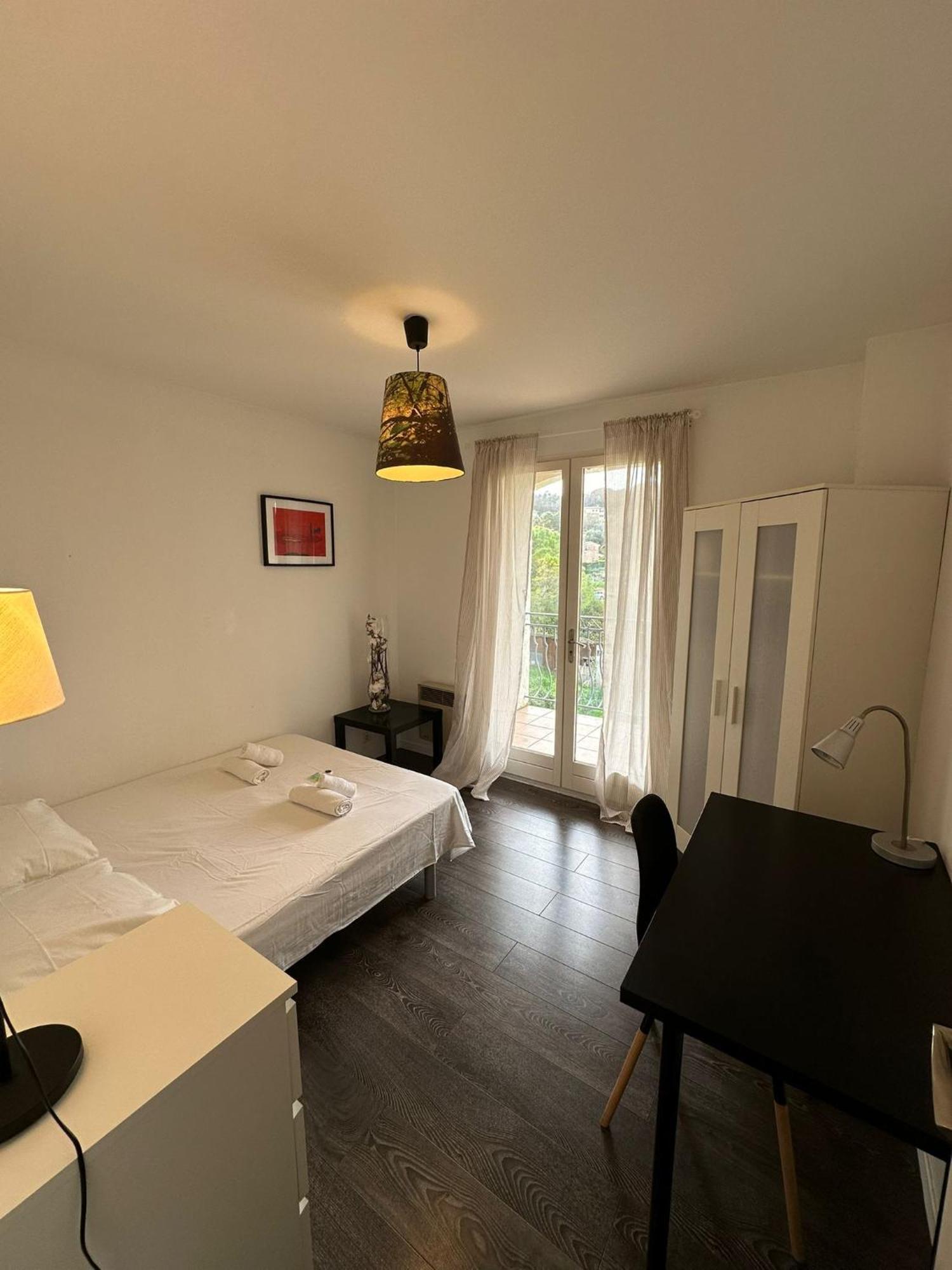 Constance 3 - Spacieux En Dernier Etage Appartement Antibes